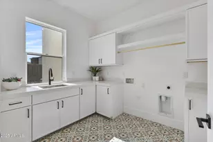 2305 E South Mountain Ave, Phoenix, AZ 85042 - Photo 71