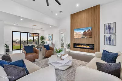 2305 E South Mountain Avenue, Phoenix, AZ 85042 - Photo 31