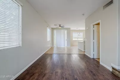 3024 S 101st Avenue, Tolleson, AZ 85353 - Photo 7