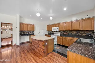 3232 W St Anne Ave, Phoenix, AZ 85041 - Photo 3