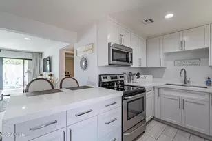 4351 N 36th St, Phoenix, AZ 85018 - Photo 9