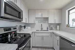 4351 N 36th St, Phoenix, AZ 85018 - Photo 9