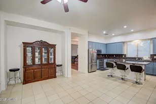 218 E Sunburst Ln, Tempe, AZ 85284 - Photo 9