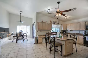 12677 N 77th Dr, Peoria, AZ 85381 - Photo 7