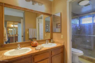 7893 E Joshua Tree Ln, Scottsdale, AZ 85250 - Photo 11