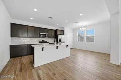 10002 W Piccadilly Road, Avondale, AZ 85392 - Photo 17