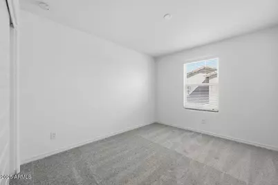 10002 W Piccadilly Road, Avondale, AZ 85392 - Photo 29