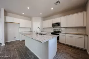 2742 E Dutchmans Trl, Apache Junction, AZ 85119 - Photo 15