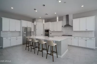 17144 W Mariposa Grande Boulevard, Surprise, AZ 85387 - Photo 13