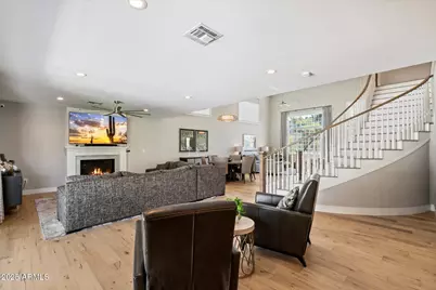 3810 E Devonshire Avenue, Phoenix, AZ 85018 - Photo 7