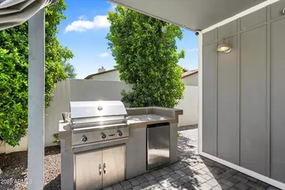 3810 E Devonshire Avenue, Phoenix, AZ 85018 - Photo 31