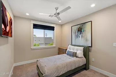 3810 E Devonshire Avenue, Phoenix, AZ 85018 - Photo 17