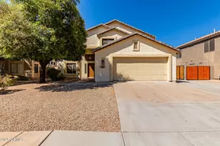 2302 E Torrey Pines Pl, Chandler, AZ 85249 - Photo 1