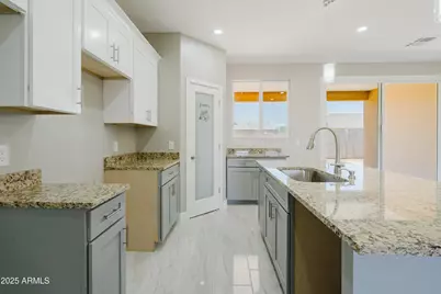 10199 W Bradshaw Drive, Arizona City, AZ 85123 - Photo 21