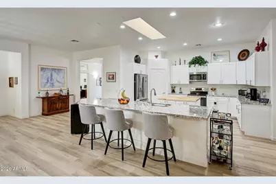 17929 W Buena Vista Drive, Surprise, AZ 85374 - Photo 7