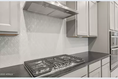 16158 W Red Bird Road, Surprise, AZ 85387 - Photo 11