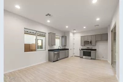 16158 W Red Bird Road, Surprise, AZ 85387 - Photo 3