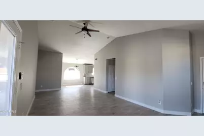 911 E Lovegrass Drive, San Tan Valley, AZ 85143 - Photo 5