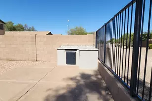 911 E Lovegrass Dr, San Tan Valley, AZ 85143 - Photo 17