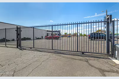 5201 N 19th Avenue, Phoenix, AZ 85015 - Photo 17