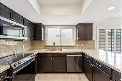 9622 W Taro Lane, Peoria, AZ 85382 - Photo 15