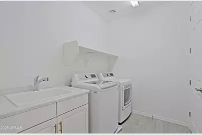 6660 N 128th Lane, Glendale, AZ 85307 - Photo 37