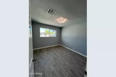 3639 W Lawrence Lane, Phoenix, AZ 85051 - Photo 9