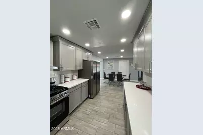 3639 W Lawrence Lane, Phoenix, AZ 85051 - Photo 17