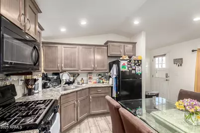 10810 N 91st Avenue #45, Peoria, AZ 85345 - Photo 13