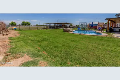 3013 S 201st Drive, Buckeye, AZ 85326 - Photo 33