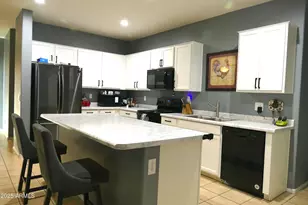 7347 W Hughes Dr, Phoenix, AZ 85043 - Photo 11