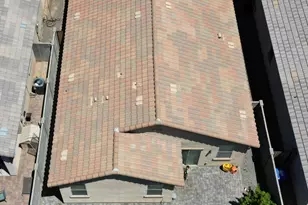 7347 W Hughes Dr, Phoenix, AZ 85043 - Photo 3