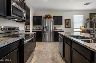 1071 W Castle Ct, Casa Grande, AZ 85122 - Photo 3