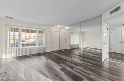 20017 N 101st Avenue, Sun City, AZ 85373 - Photo 5