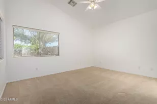 3234 E Maldonado Dr, Phoenix, AZ 85042 - Photo 15