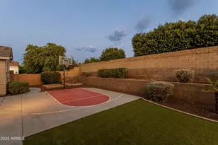 2825 E Harwell Rd, Phoenix, AZ 85042 - Photo 15