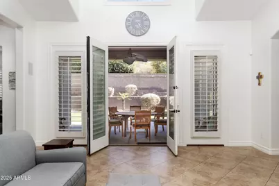 2825 E Harwell Road, Phoenix, AZ 85042 - Photo 7