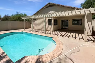 323 E Senna Way, San Tan Valley, AZ 85143 - Photo 7