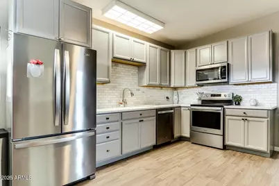 17200 W Bell Road #903, Surprise, AZ 85374 - Photo 9