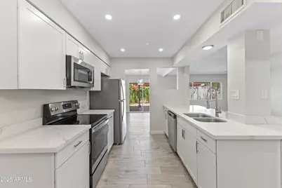 2518 E Osborn Road, Phoenix, AZ 85016 - Photo 9