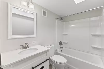 2518 E Osborn Road, Phoenix, AZ 85016 - Photo 17