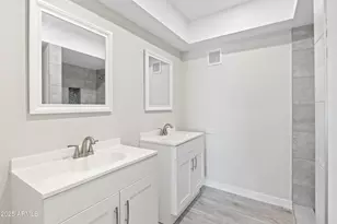 2518 E Osborn Rd, Phoenix, AZ 85016 - Photo 13