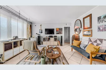 3973 N 14th Place, Phoenix, AZ 85014 - Photo 1