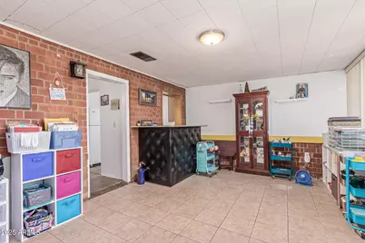 7108 N 25th Drive, Phoenix, AZ 85051 - Photo 9