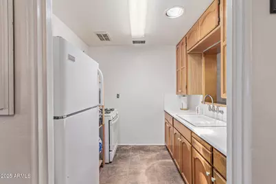 7108 N 25th Drive, Phoenix, AZ 85051 - Photo 7