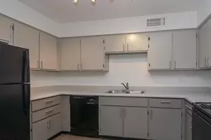 17805 N 40th St, Phoenix, AZ 85032 - Photo 5