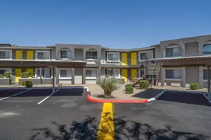 17805 N 40th St, Phoenix, AZ 85032 - Photo 1