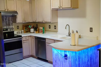 8800 N 107th Avenue #19, Peoria, AZ 85345 - Photo 7