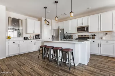 7039 N 84th Avenue, Glendale, AZ 85305 - Photo 3