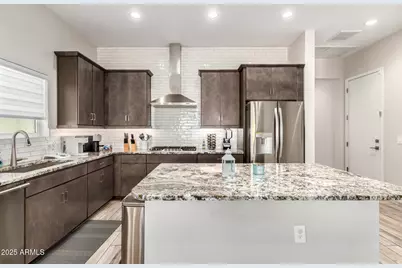 10446 W Lone Cactus Drive #10446, Peoria, AZ 85382 - Photo 9